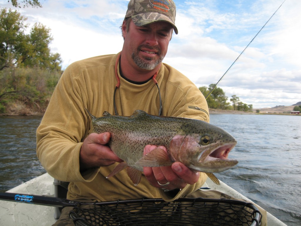 Missouri River Streamer fishing. Craig Montana Clear Creek Outfitters